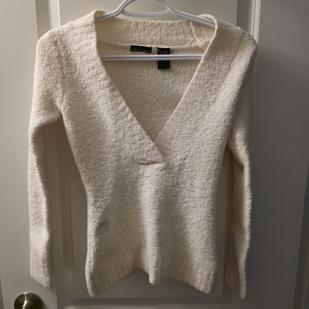 Moda International Cream V-Neck Sweater